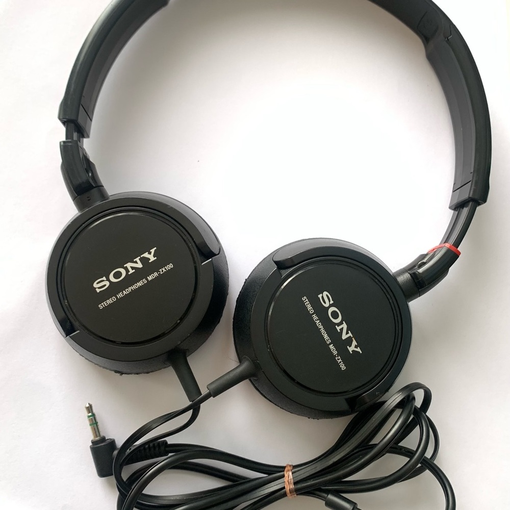Sony Stereo Headphones MDR-ZX100